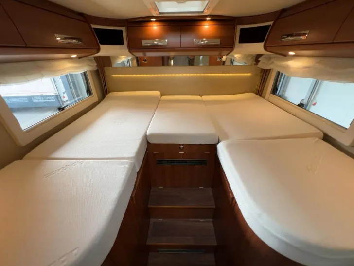 Fahrzeugbild Carthago Chic E-Line I51 Yachting Aut./Einzelbett/Hubbett #12