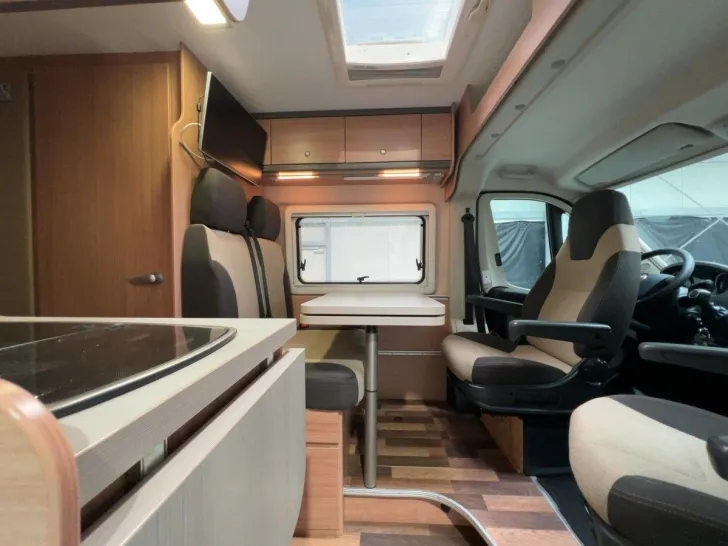 Fahrzeugbild Knaus BoxStar Street 600/Festbett/4er Dinette/SAT/Sola #8
