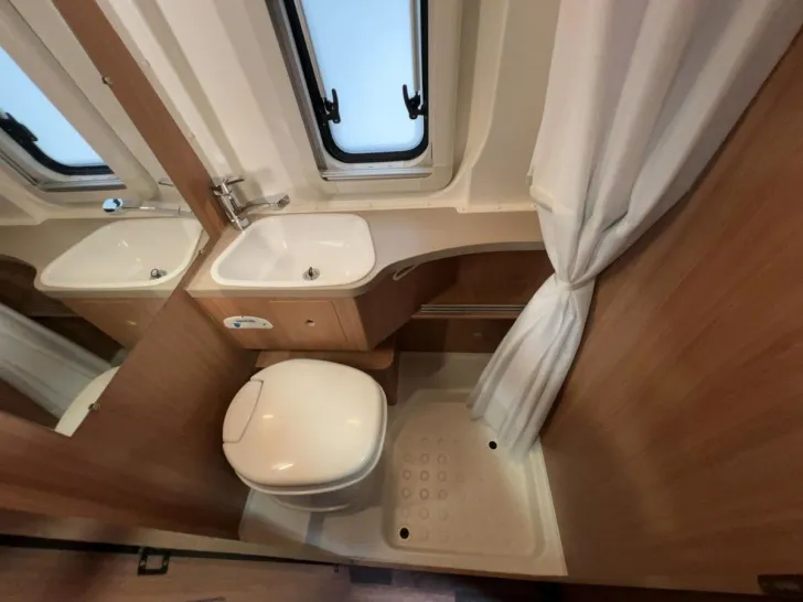 Fahrzeugbild Knaus BoxStar Street 600/Festbett/4er Dinette/SAT/Sola #15