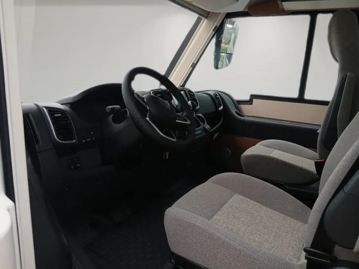 Fahrzeugbild Carthago C2-tourer I 143 KB LE comfort #7