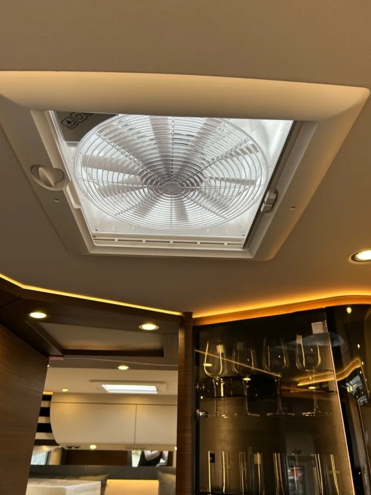 Fahrzeugbild Carthago chic c-line I 4.9 LE #23