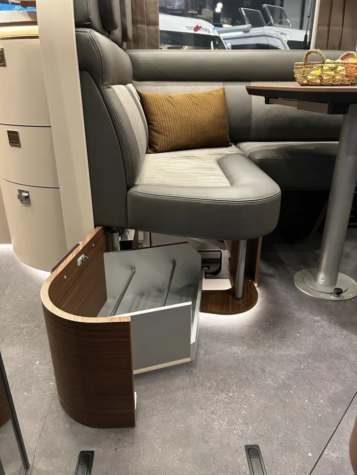 Fahrzeugbild Carthago chic c-line I 4.9 LE #24