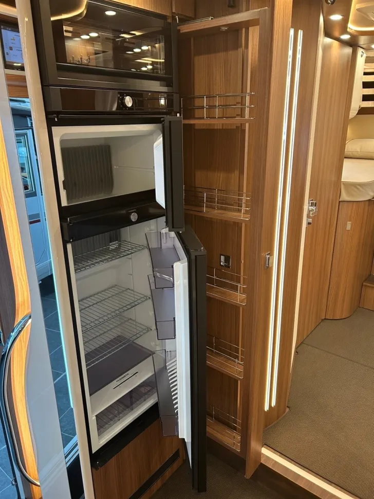 Fahrzeugbild Carthago chic e-line I 61 XL LE #19