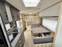 Fahrzeugbild Hobby De Luxe 540 KMFe Auflastung 1.800 kg Garage #19