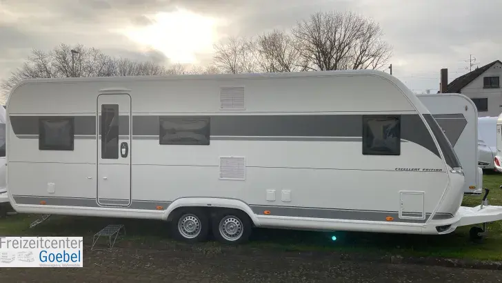 Seitlich Hobby Excellent Edition 650 KMFe Tageszulassung