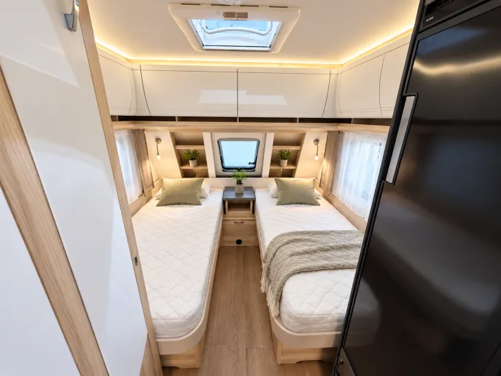 Fahrzeugbild Hobby De Luxe 495 UL Modelljahr 2027 ausgestellt! #17