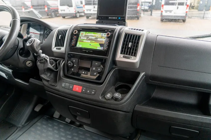 Fahrzeugbild LMC Breezer A654G Black Edition*SAT*TV*Solar*Navi* #9