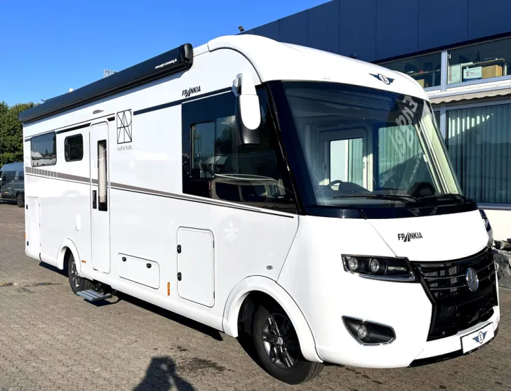 Fahrzeugbild Frankia Platin I 7400 Plus Pure 5,5 t #1