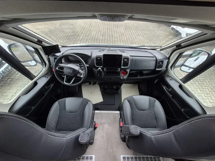 Fahrzeugbild Frankia F-Line A 680 PLUS EDITION TOGETHER #5