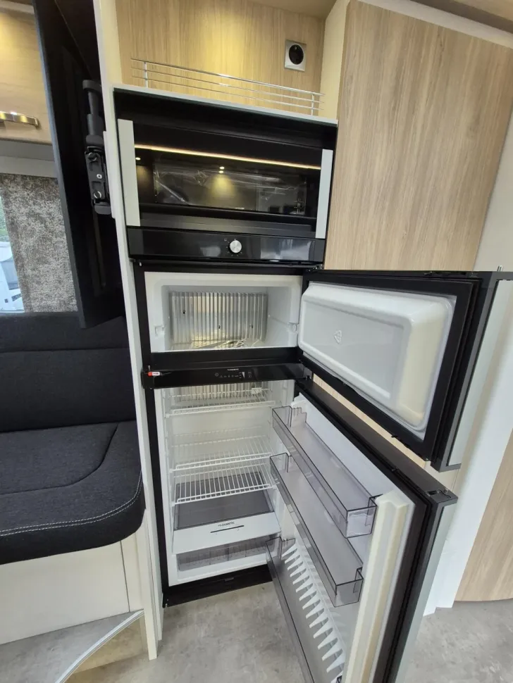Fahrzeugbild Frankia F-Line A 680 PLUS EDITION TOGETHER #15