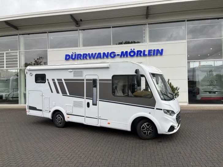 Fahrzeugbild Carado I 338 #1