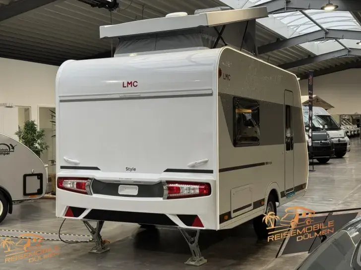 Fahrzeugbild LMC Style 400 F #6