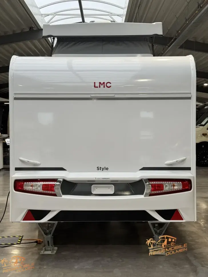 Fahrzeugbild LMC Style 400 F #7