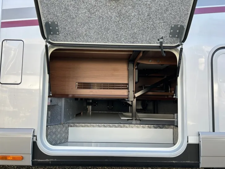 Fahrzeugbild Carthago chic e-line I 61 XL LE #23