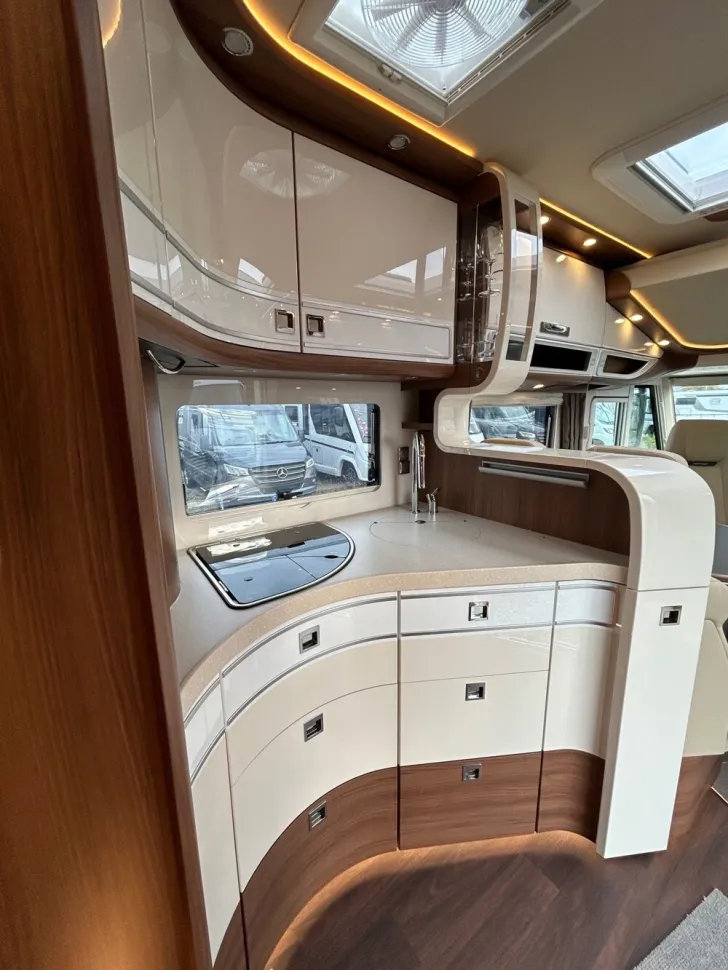 Fahrzeugbild Carthago chic e-line I 61 XL LE #13