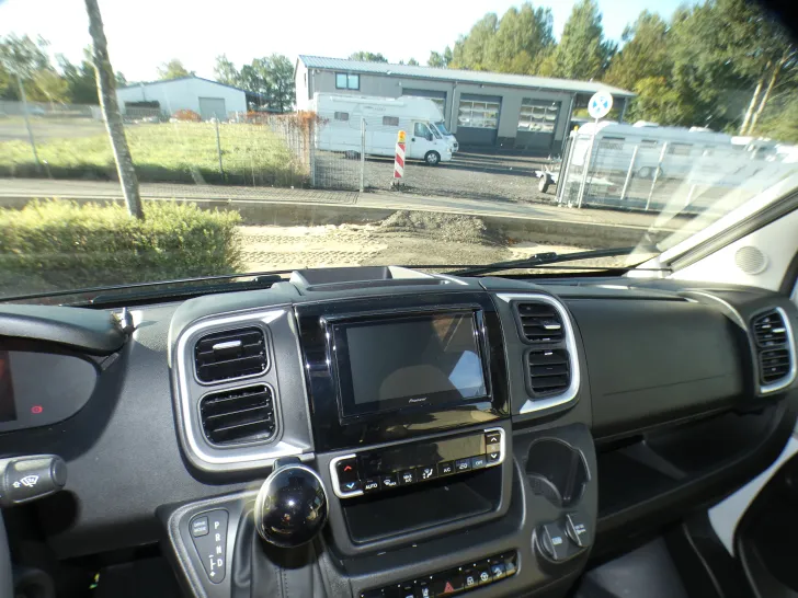 Fahrzeugbild Malibu Van Diversity 640 LE K charming GT skyview #12