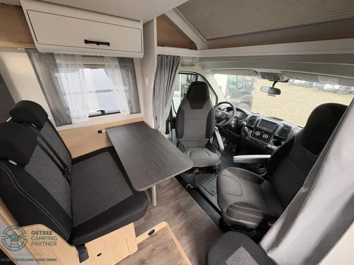 Fahrzeugbild Sunlight T 67S Automatikgetriebe! #7