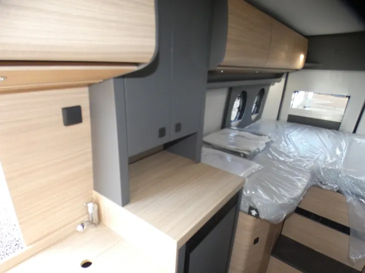 Fahrzeugbild Malibu Van First Class - Two Rooms 640 LE RB GT Modell 2027 #11