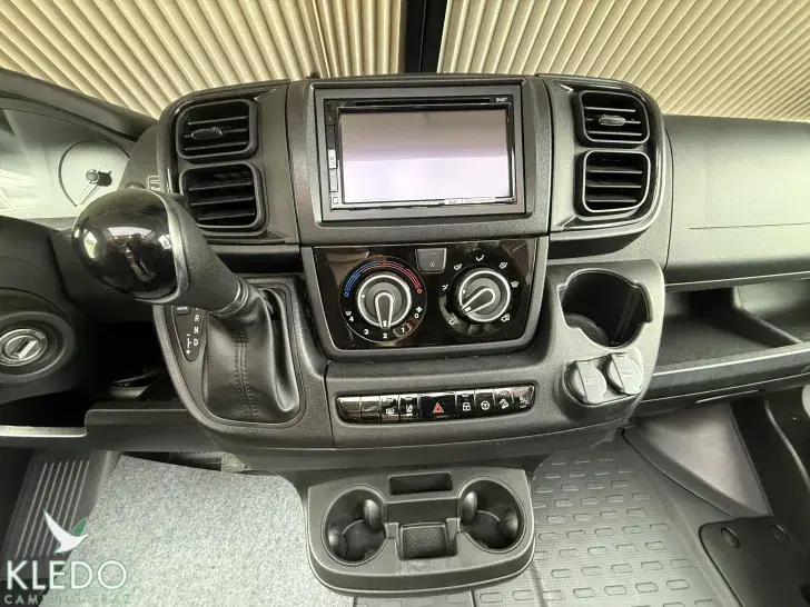 Fahrzeugbild Bürstner Signature SFT 7.4 #56