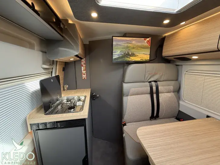 Fahrzeugbild Malibu Van First Class - Two Rooms 640 LE RB charming GT skyview #25