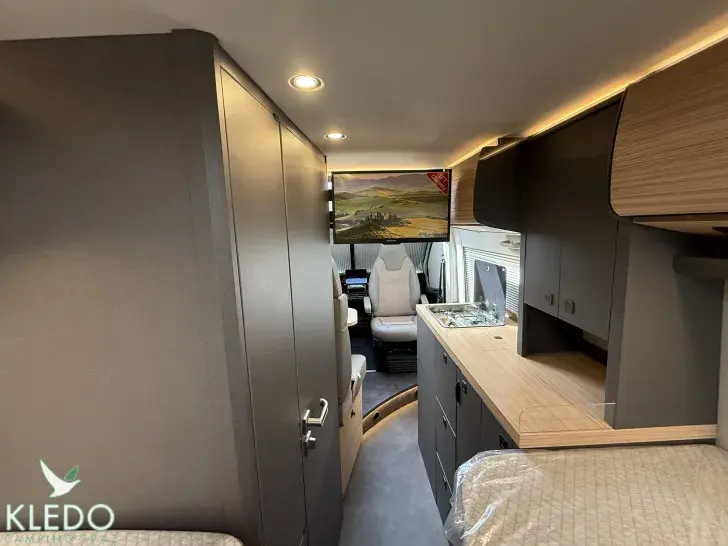 Fahrzeugbild Malibu Van First Class - Two Rooms 640 LE RB charming GT skyview #26