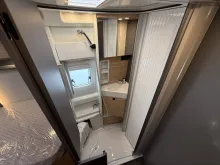 Fahrzeugbild Malibu Van First Class - Two Rooms 640 LE RB charming GT skyview #28
