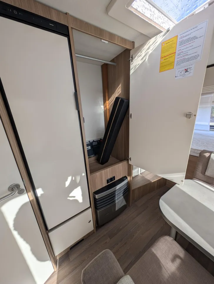 Fahrzeugbild Bürstner Premio Life 425 TS GANZJAHRESREIFEN|HU neu|AKS #12