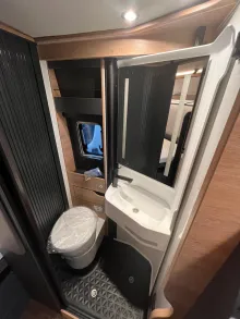 Fahrzeugbild Knaus BoxLife 600 MQ Platinum Selection Automatik, Aufstelldach, #16