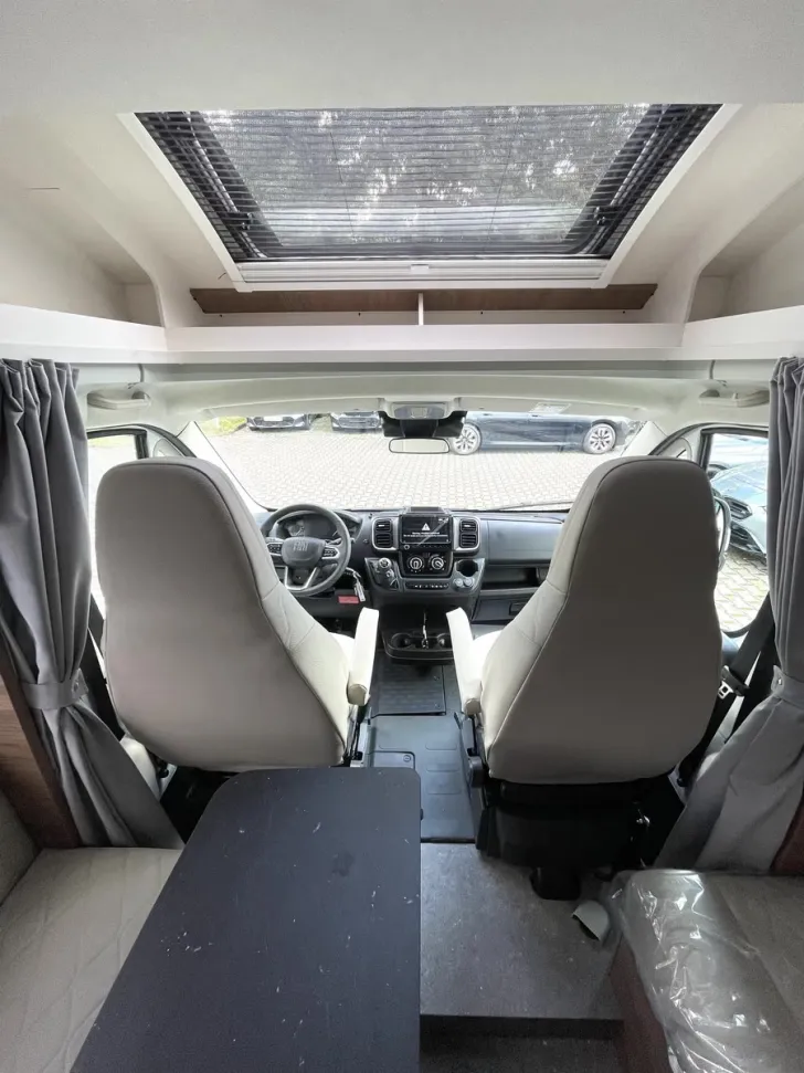 Fahrzeugbild Corigon Teilintegriert Pure T 70 LS #7