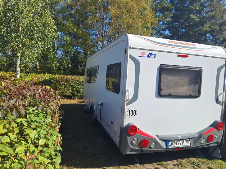 Grundriss Tag Weinsberg CaraOne 480 EU Einzelbetten