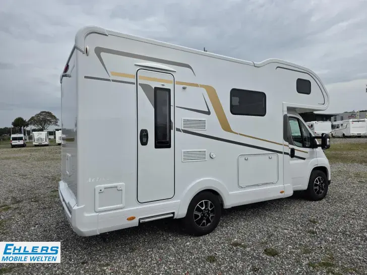 Fahrzeugbild Eura Mobil Activa One AO 630 LS Travel-Paket/Deko-Paket/Dunstabzugshaube #24