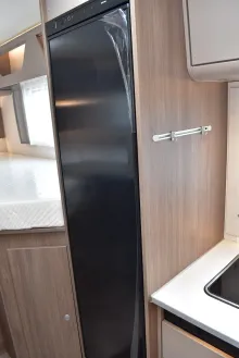 Fahrzeugbild Carado T 328 pro+ Hubbett, 5 Sitzplätze, ab Nov. #32