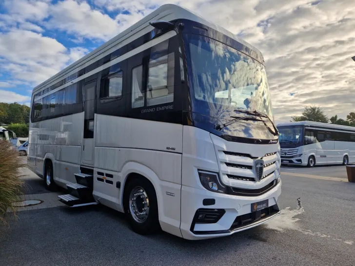 Fahrzeugbild Morelo Grand Empire 98 LSB #3