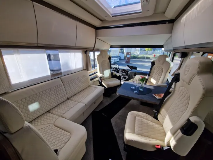 Fahrzeugbild Morelo Grand Empire 98 LSB #12