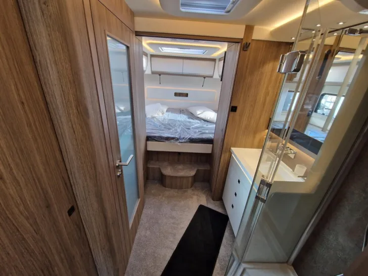 Fahrzeugbild Morelo Grand Empire 98 LSB #23