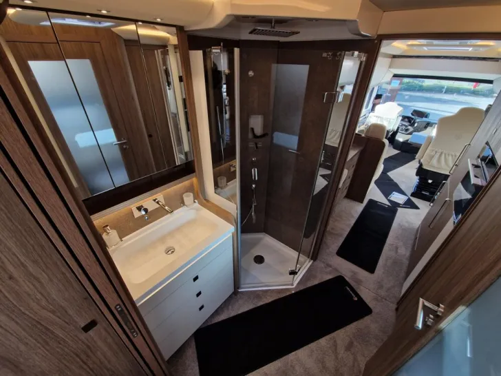 Fahrzeugbild Morelo Grand Empire 98 LSB #24