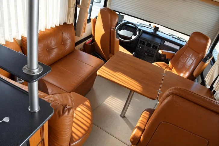 Fahrzeugbild Niesmann + Bischoff ClouLINER 650C Barversion, toller Zustand #8