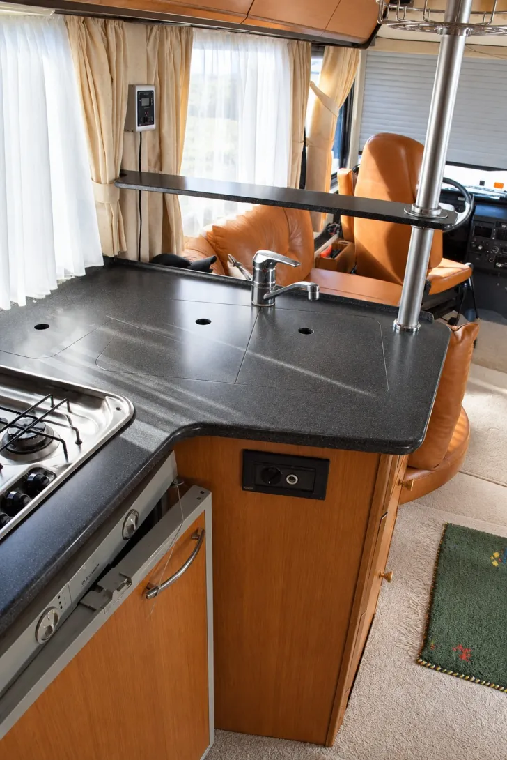 Fahrzeugbild Niesmann + Bischoff ClouLINER 650C Barversion, toller Zustand #12