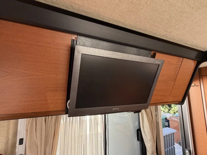 Fahrzeugbild Niesmann + Bischoff ClouLINER 650C Barversion, toller Zustand #23