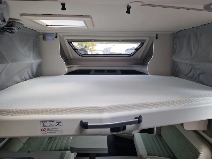 Fahrzeugbild Carado Edition27 T Ford 457 Messeaussteller mit Hubbett #18