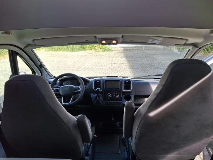 Fahrzeugbild Carado pro CV 600 AHK, Aufstelldach, Automatik #20