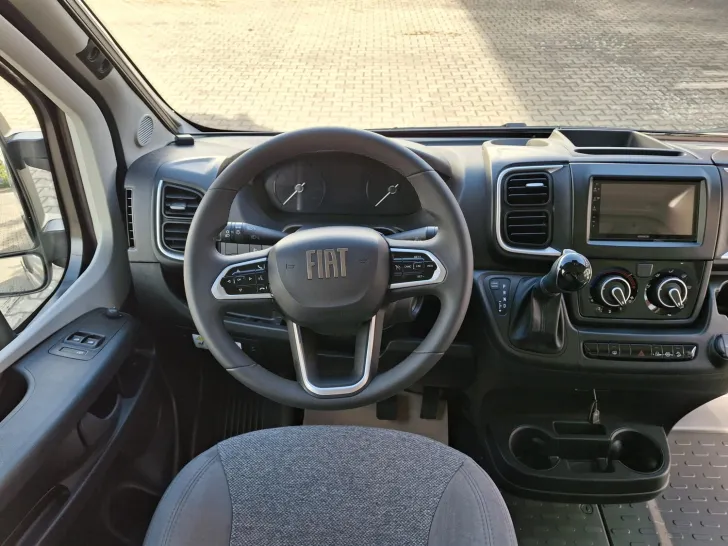 Fahrzeugbild Carado pro CV 600 AHK, Aufstelldach, Automatik #21