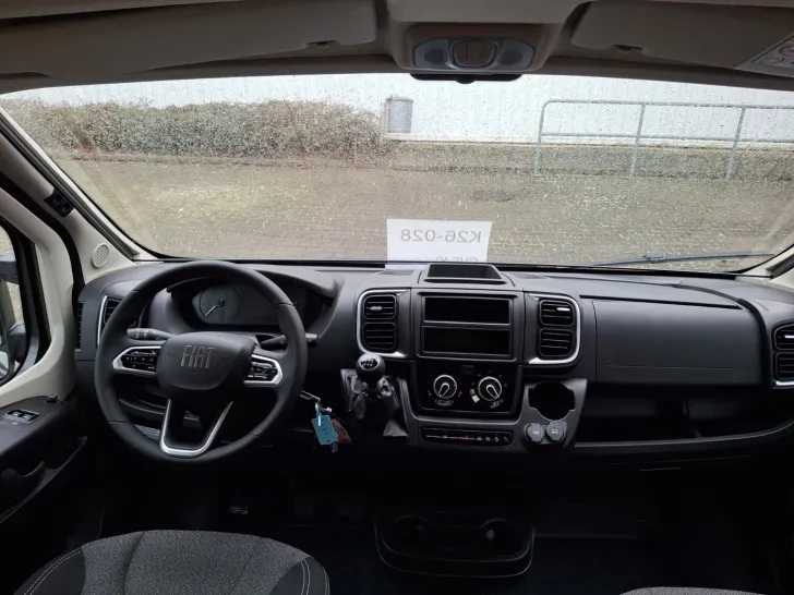 Fahrzeugbild Carado pro CV 640 Rahmenfenster, Multimediapaket #18