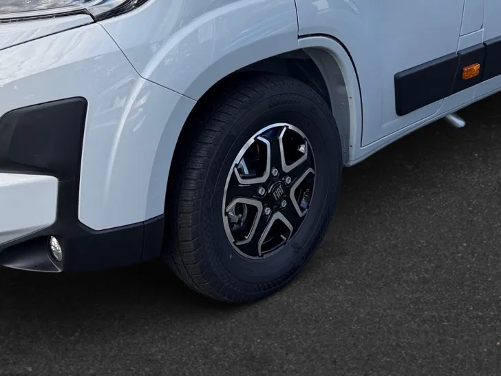 Fahrzeugbild Dethleffs Globetrail 640 ES Fiat #6