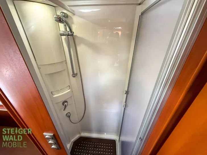 Fahrzeugbild Concorde CAVER 821 M #36