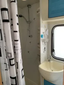 Fahrzeugbild Rimor Katamarano 8 SAT/TV, Klima, Markise... #9