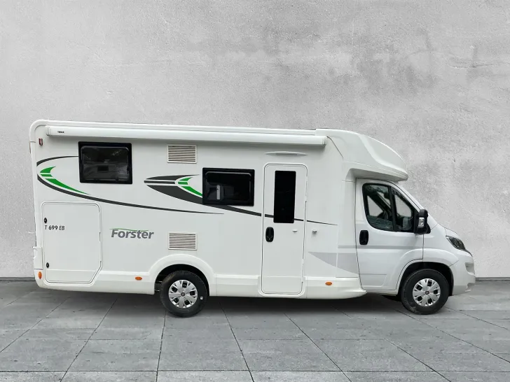 Fahrzeugbild Forster T 699 EB Hubett + Victron Batteriesystem #6