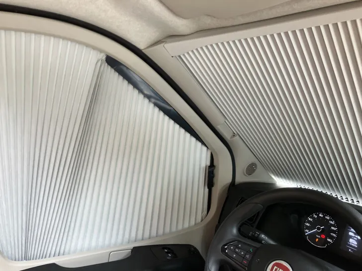Fahrzeugbild Forster T 699 EB Hubett + Victron Batteriesystem #13