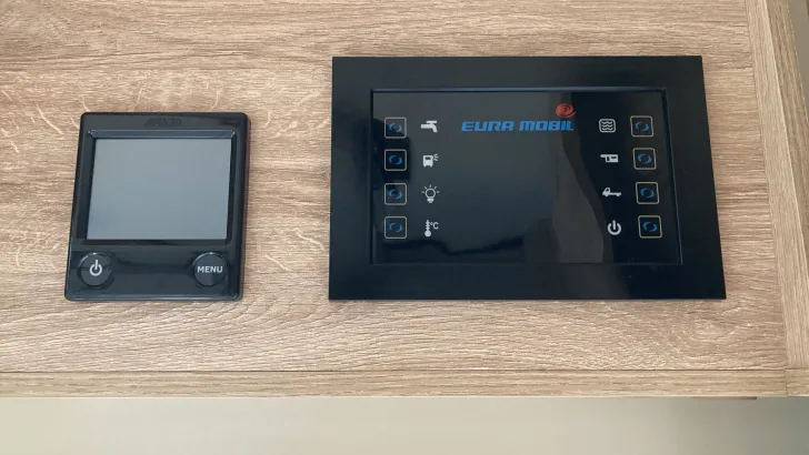Fahrzeugbild Eura Mobil PROFILA RS 720 EF 180PS+MARKISE+LITHIUM+4,4t #24