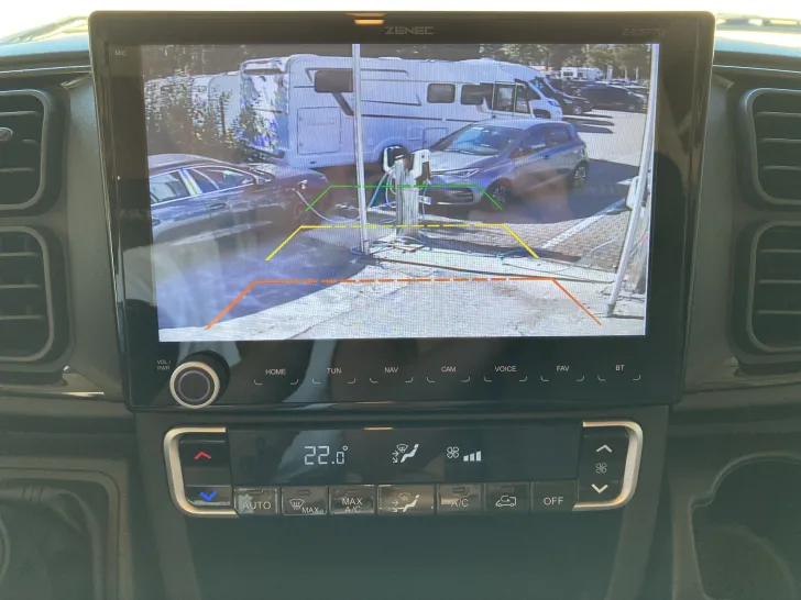 Fahrzeugbild Eura Mobil INTEGRA 890 EB AUTARK-PAKET+HUBSTÃTZANLAGE #13